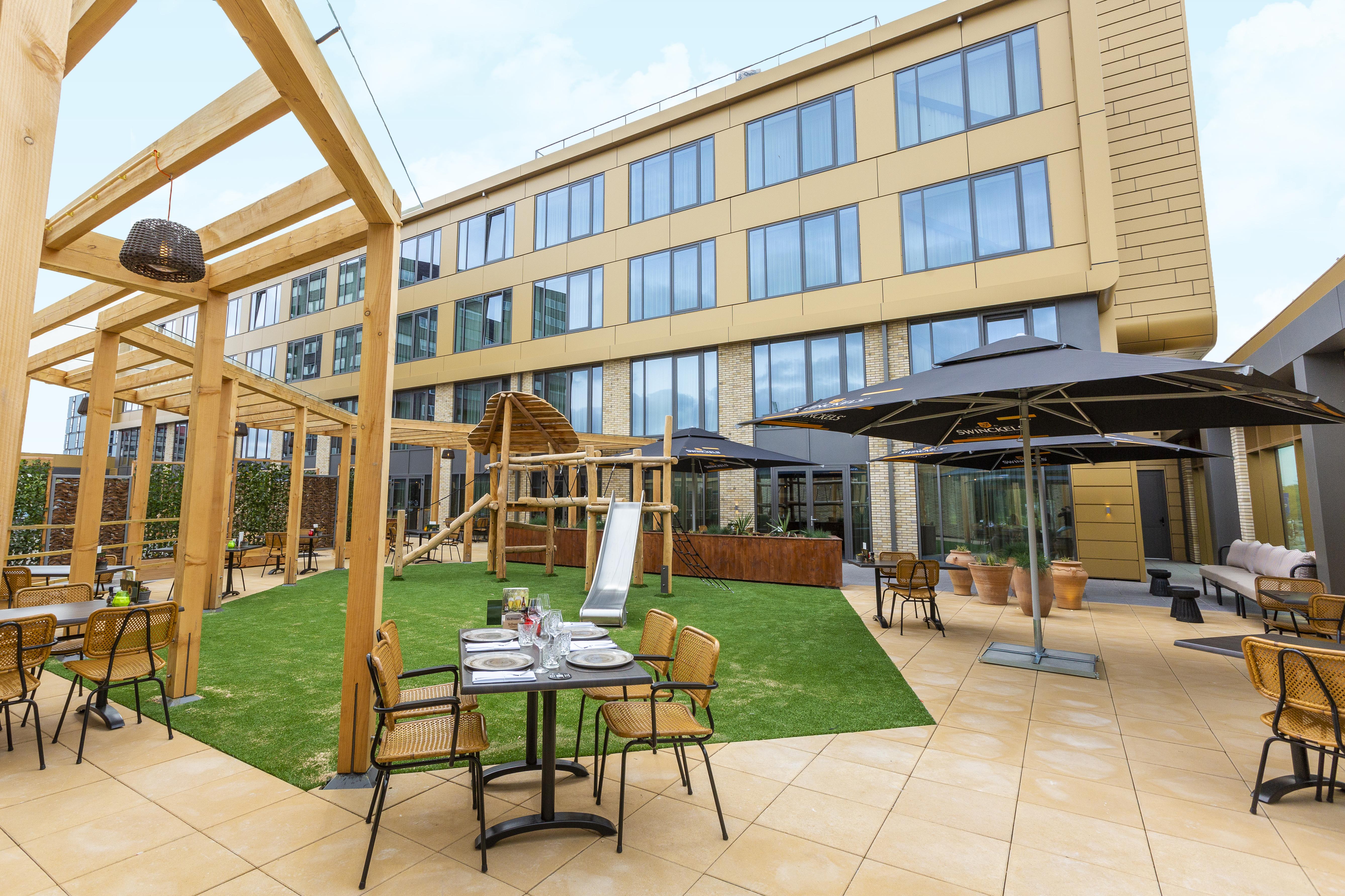 Fletcher Hotel-Restaurant Byzoo Емен Екстериор снимка